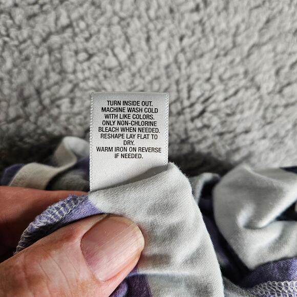 Women's Short Sleeve Hoodie by Sundays Size 1X - Picture 7 of 10